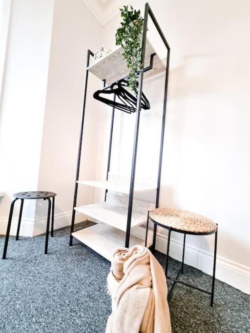 Ferienwohnung Gorgeous Newly Renovated 2 Double Bed Flat Swansea Exterior foto